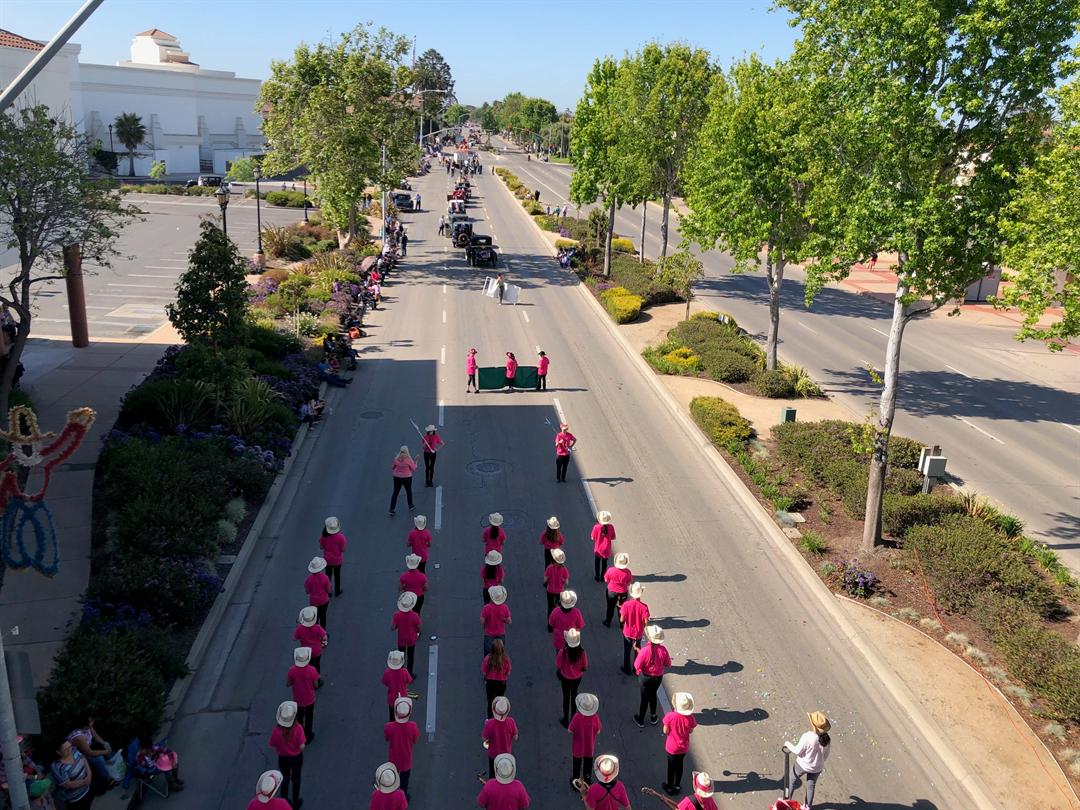 Elks Rodeo Parade makes its way through Santa Maria