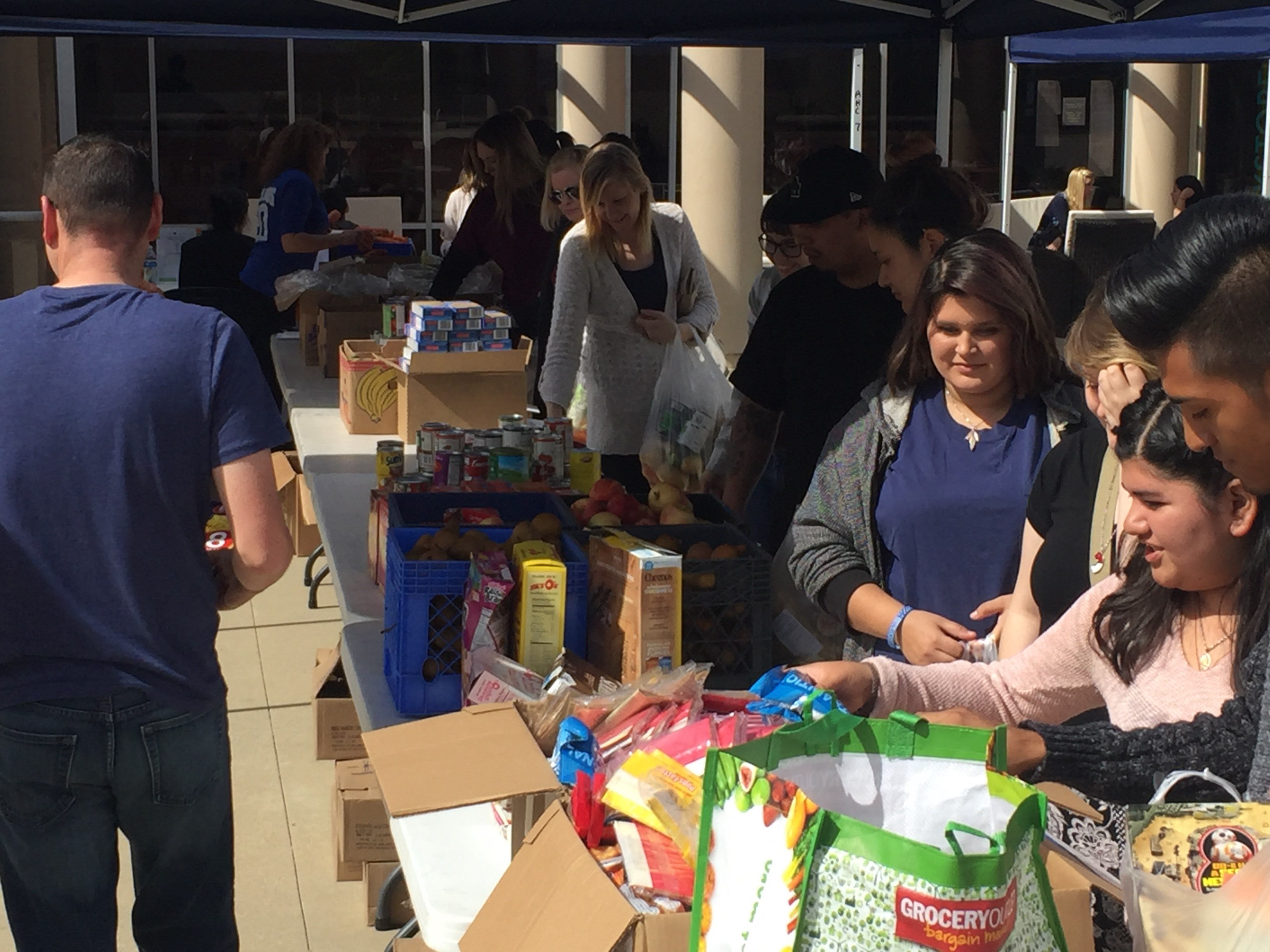 Allan Hancock College students in need receive food assistance | FoodBank